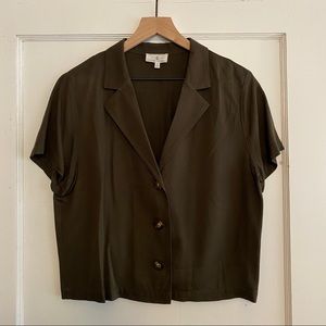 NWOT Lou & Grey Notch Collar Crop Shirt